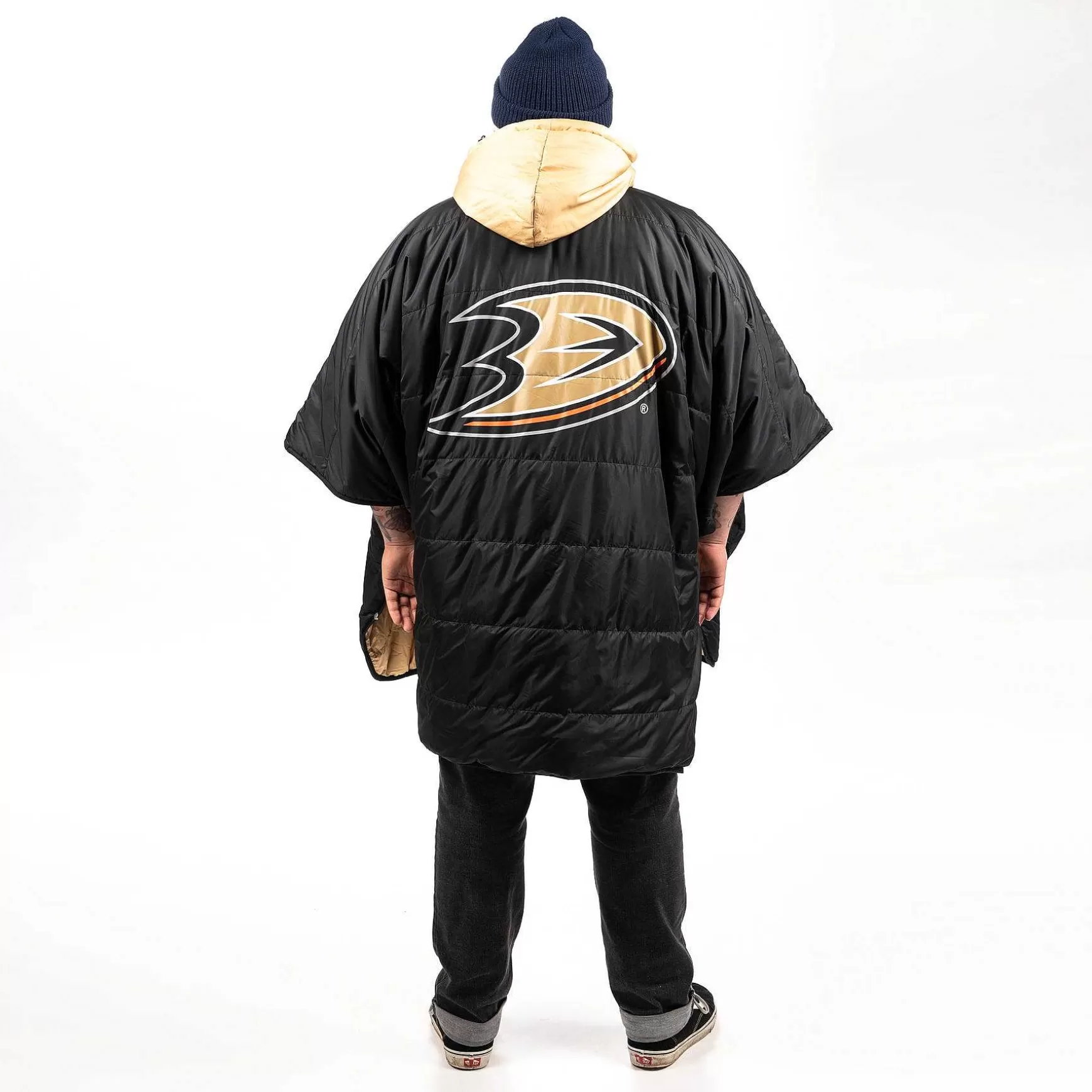 Shop Poncho De Los Patos De Anaheim Nhl